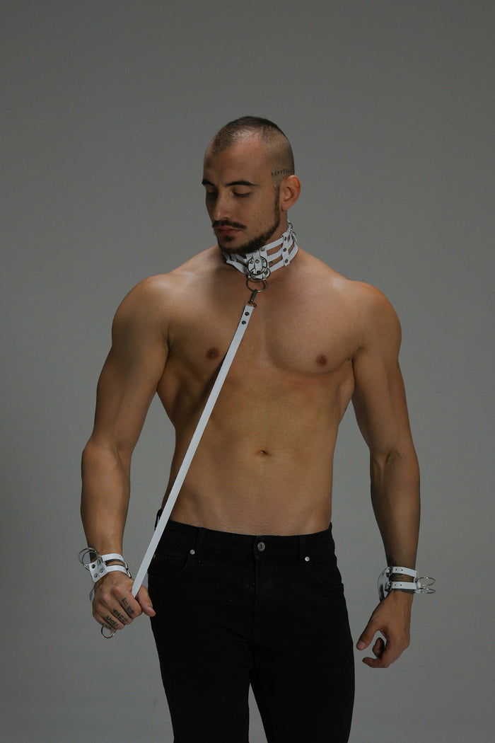 Leather Bondage Collar & Leash Set – Handmade Luxury 3-Piece Restraint Ensemble – Matte (view 1)