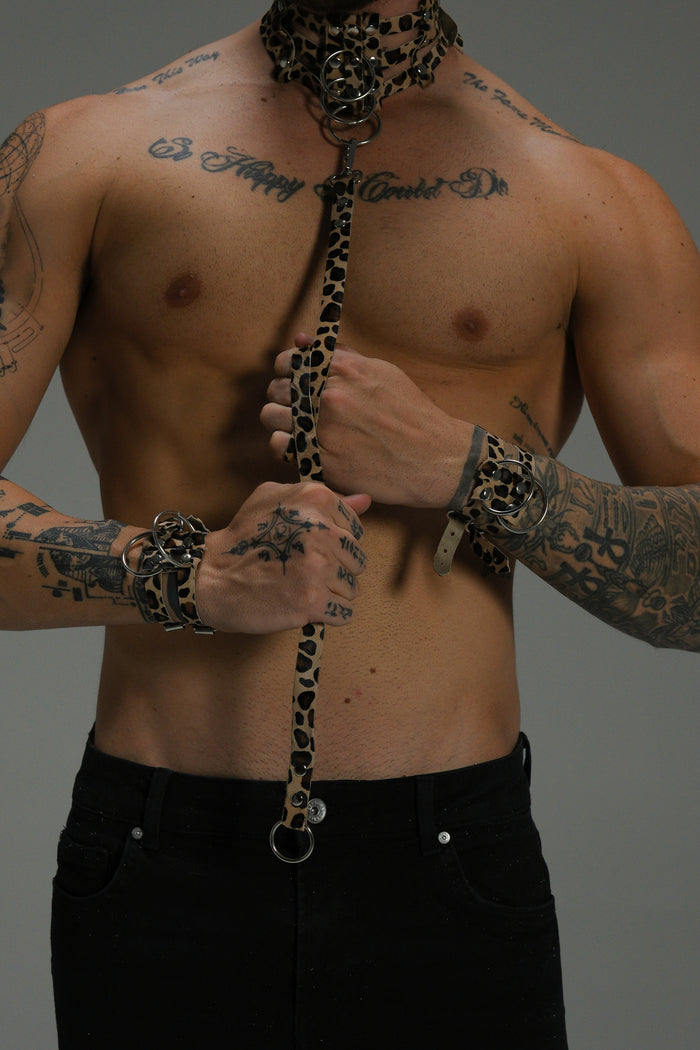 MAISON APPETIT – Handmade Leather Bondage Collar & Wrist Restraint Set (Leopard / Zebra) (view 1)