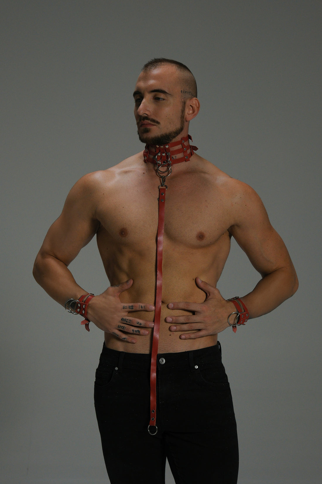 Leather Bondage Collar & Leash Set – Handmade Luxury 3-Piece Restraint Ensemble – Matte (view 4)